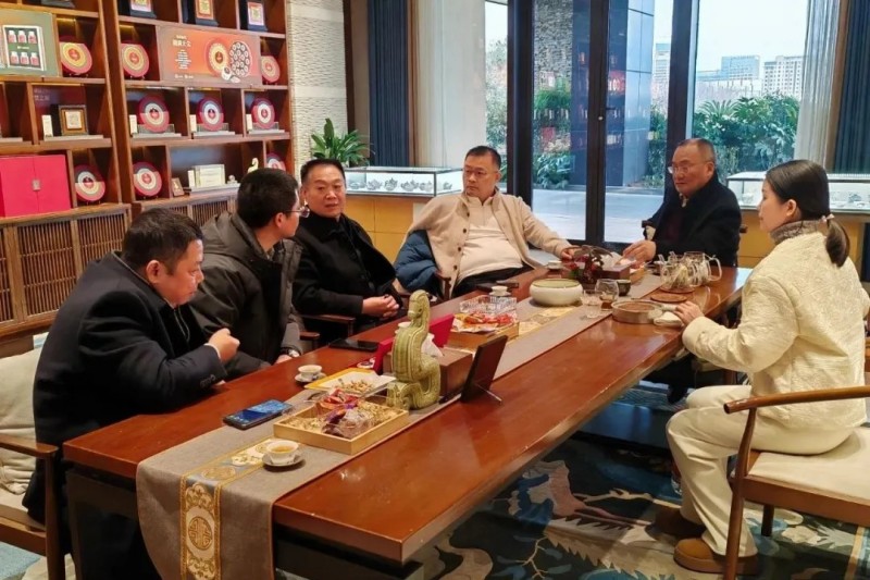 集團(tuán)白沙溪大譽(yù)黑茶2025年項(xiàng)目推進(jìn)會(huì)成功召開(kāi)